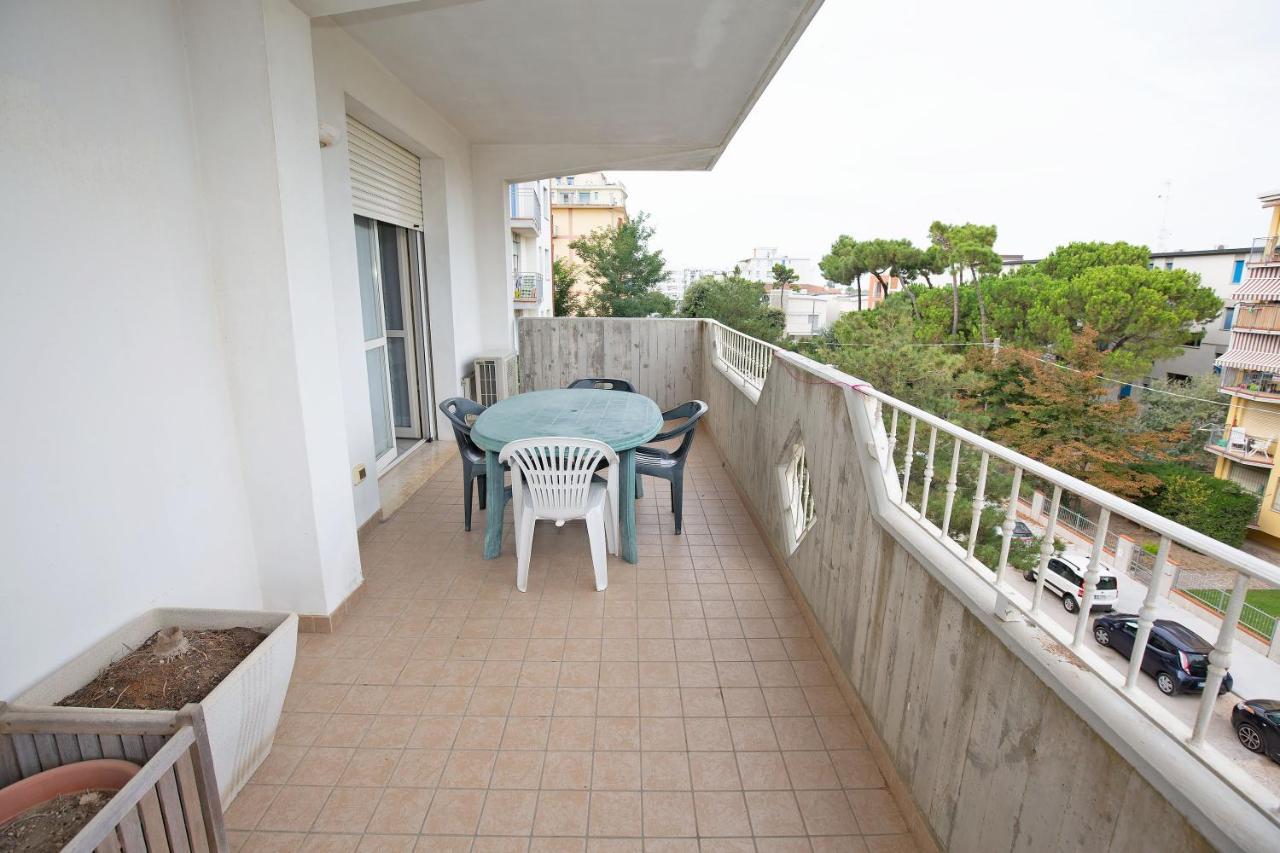 Sirena Apartments Llido Degli Estensi Extérieur photo