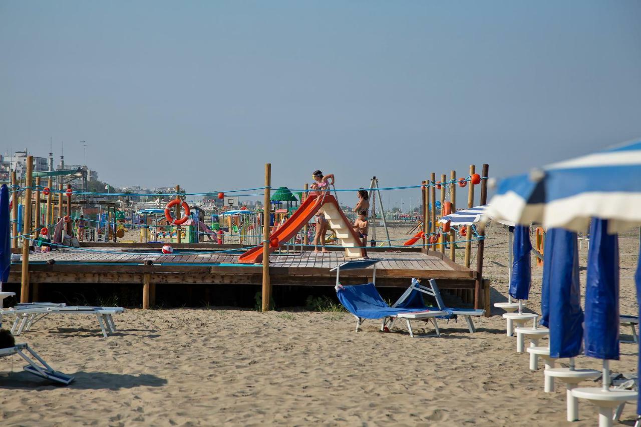 Sirena Apartments Llido Degli Estensi Extérieur photo